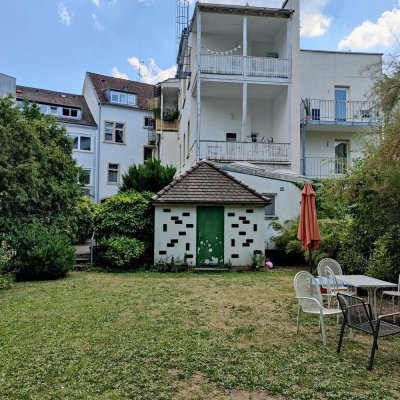 4-Zimmer Altbauwohnung Innenstadt -West