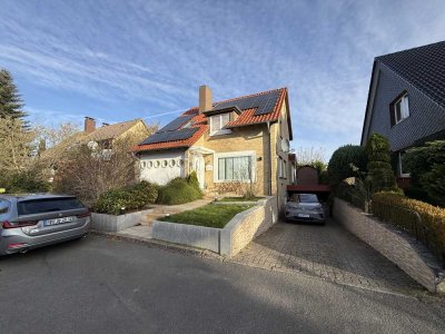 Modernisiertes, Einfamilienhaus mit PV, Speicher, Brennstoffzelle, neuer Küche & Wellnessbereich