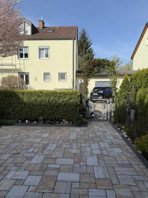 Großzügige 4-Zimmer-Gartenwohnung mit Wintergarten & Garage und TG-Stellplatz / Provisionsfrei