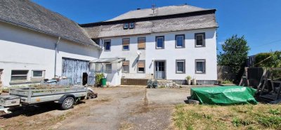 Historisches Haus mit großem Grundstück, Scheune & PV – ideal für Familien & Selbstversorger