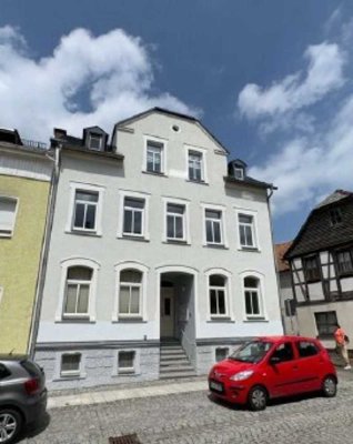 Moderne TOP 1-ZKB , neu renoviert, zentral gelegen, ideal f. 1 Pers.