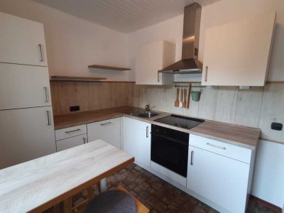 Schöne 3-Raum-Wohnung mit Balkon und Einbauküche in Homburg