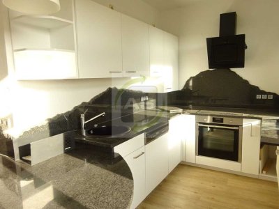 Schön hier! DG-Maisonette mit EBK