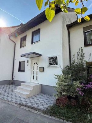 Helles Reihenmittelhaus, gute Lage, 6 Zi, 1 Garage, 90455 N-Stadtteil Worzeldorf
