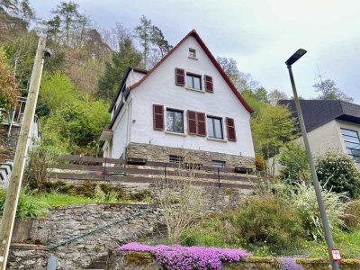 Charmantes Haus mit Blick auf Burg und Natur- (Kaltbachtal 14, 56377 Nassau)