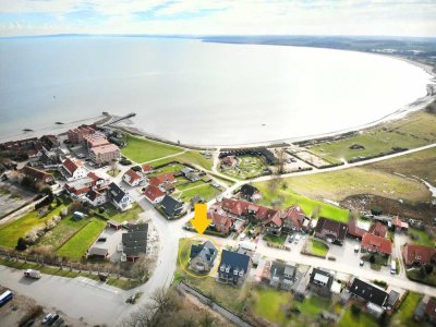 100 m bis zum Strand – DG Wohnung inkl. Studio ca. 83 m² groß – zzgl. Gartennutzung