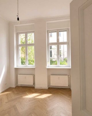 Provisionsfrei & direkt am Landwehrkanal: ruhige 2 Zi Wohnung mit ca. 55 m² und bis ca 4m‑Deckenhöhe