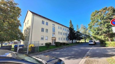 Frisch hergerichtet! Vierraumwohnung mit Balkon - Schnell sein lohnt sich!