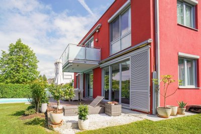 Graz - Waltendorf: Exklusives Architektenhaus in erhöhter Stadtrandlage mit Salzwasserpool und Ausblick