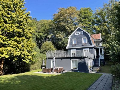 Freihstehendes Mehrfamilienhaus mit großzügiem Garten, Provisionsfrei zu verkaufen