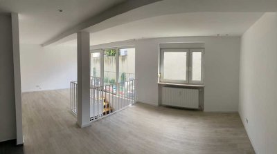 Sanierte 2-Zimmer-Wohnung mit Balkon und Einbauküche in Kaiserslautern