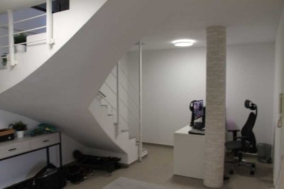 Große 2-Zimmer-Wohnung / Büro im 2. + 3. OG in Dachau Gewerbegebiet mit Dachterasse