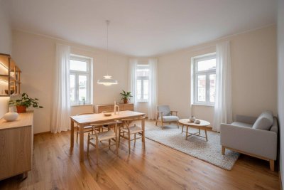 ++NEU++ ERSTBEZUG: 4-Zimmer ALTBAUWohnung - viel Potenzial in einem fantastischem Haus