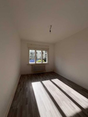 2 Zimmer | Balkon |Garten