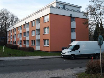 Preisgünstige, individuelle 1,5-Zimmer-Single-Wohnung