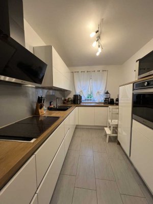 Modernisierte 4‑Zimmer‑Wohnung (98 m²) im Hochparterre mit EBK – Altwarmbüchen / Isernhagen