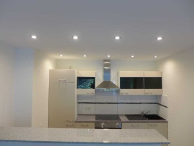 Exklusive 2-Raum-Wohnung mit gehobener Innenausstattung mit Einbauküche in Saarbrücken