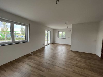 Helle 3-Zimmer Maisonette-Wohnung mit Garten in Moorenweis
