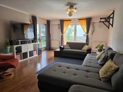 Gemütliche und helle 3-Zi.-EG-Wohnung mit großem Garten & Garaage