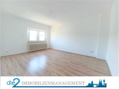 Schöne 2-Zimmerdachgeschosswohnung mit Gartenmitbenutzung zu vermieten!