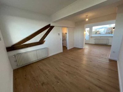 Top City Lage in Aachen Ost nahe Frankenberger Viertel /Helle sanierte Dachgeschosswohnung im Altbau