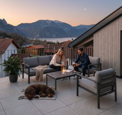 Traumhafte Penthousewohnung mit Attersee-Blick: Erstbezug mit Balkon und Terrasse!