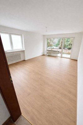 Helle 3-Zimmer-Wohnung mit Balkon in München-Forstenried