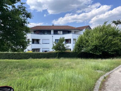 Attraktive Kapitalanlage: gepflegte 2-Zimmer-Dachgeschosswohnung mit Terrasse in Bernau bei Berlin