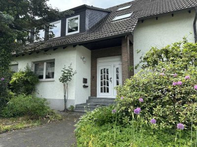 Mehrgenerationenhaus & Baupotenzial auf Traumgrundstück