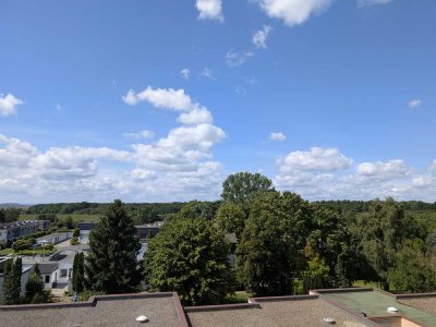 Helle 3-Zi-Whg m Blick ins Grüne, Loggia, EBK Schwimmbad & Sauna in Hämelerwald