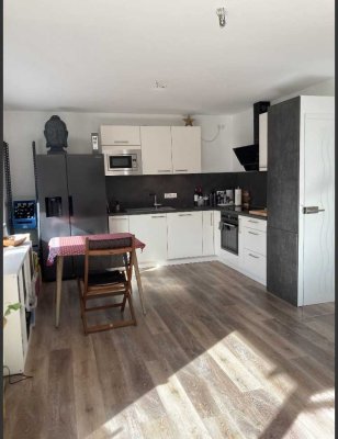 Nachmieter für moderne 3-Zimmer Wohnung mit Garten und Terrasse gesucht