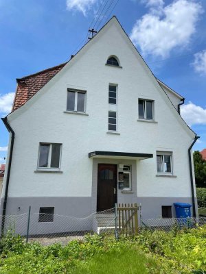 Günstiges Zwei-Familienhaus von privat