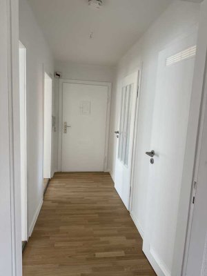 Oststadt, begehrte 3-Zimmer mit Parkett und Balkon