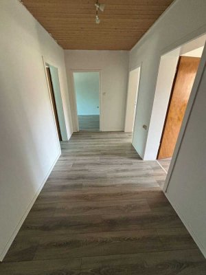Schöne Dreizimmerwohnung mit großem Balkon