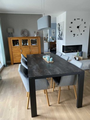 Exklusive, geräumige 3,5-Zimmer-Penthouse-Maisonette-Wohnung in Walluf mit Rheinblick
