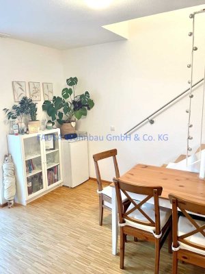 Tolle Maisonette-Wohnung von 2014: 2 Zi., EBK, Balkon, ideal für eine Einzelperson!