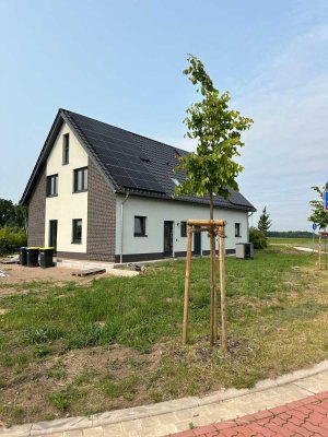 Moderne 125 m² Doppelhaushälfte mieten - geräumig, modern & familienfreundlich