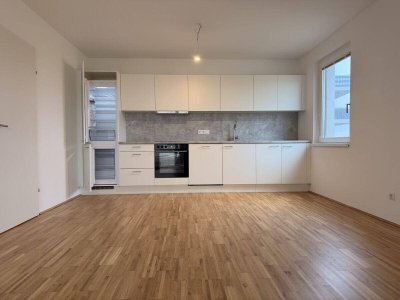 GROSSES GLÜCK| 3 Zimmerwohnung mit großzügiger Freifläche | Unbefristete Anmietung | Nachhaltiges Wohnen | Top 21
