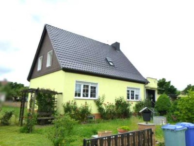 Gepflegtes Einfamilienhaus in ruhiger Wohnsiedlung in Dommitzsch