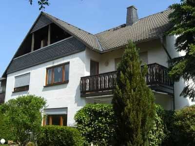 Freundliche und gepflegte 3-Zimmer-Wohnung mit Balkon in Frankenberg (Eder)