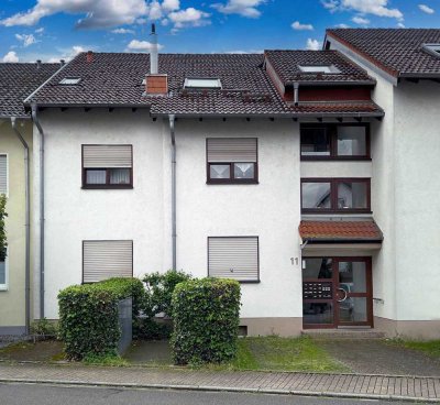 Gemütliche 2-Raum-DG-Wohnung mit Dachterrasse in Heddesheim