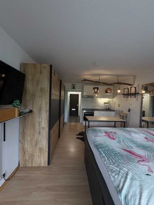 Möblierte, moderne 1-Zimmer-Wohnung mit EBK, Balkon, TG in München Haidhausen