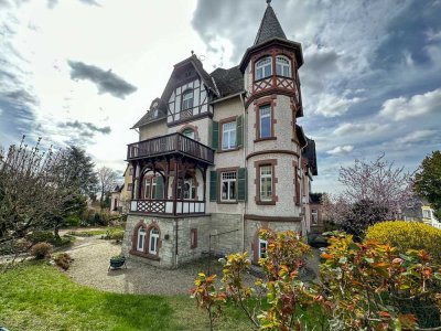 Villenetage mit überhohen Decken in 1 A Innenstadtlage