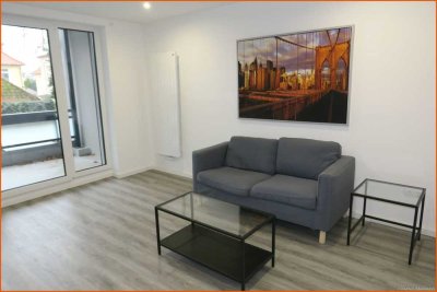 Topsanierte Zweiraumwohnung mit Einbauküche und großem Balkon in zentraler Lage