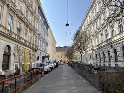 Bastlerhit - helle Altbauwohnung mit Potential