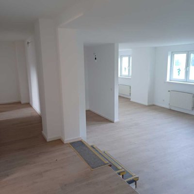 Helle 3-Zimmer-EG-Wohnung - Erstbezug nach Umbau