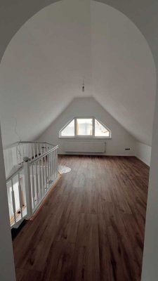 Charmantes Einfamilienhaus  + Garage & großer Garten