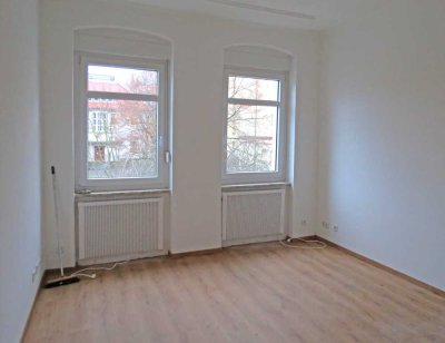 Eigentumswohnung mit 2 Zimmern in erstklassiger Lage – umfassend renoviert und bereits vermietet