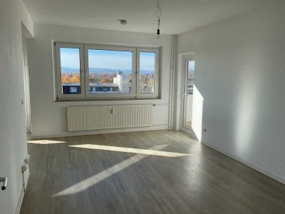 Top renovierte 2-Zimmer-Wohnung mit Balkon