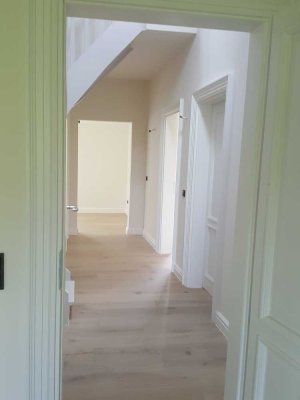 Schöne, helle Wohnung in sanierter Villa im Zooviertel